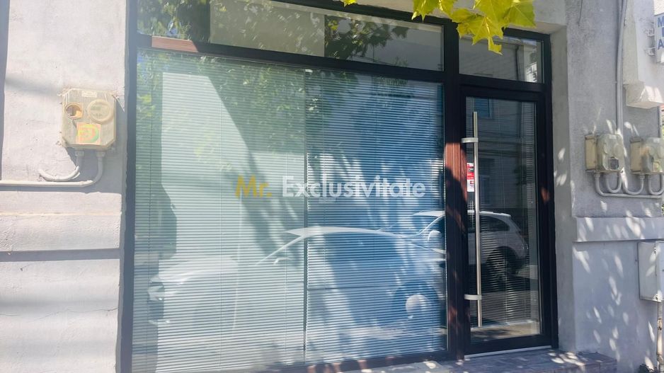 Spatiu stradal, central, cu vad comercial si vizibilitate excelenta - Poză 19