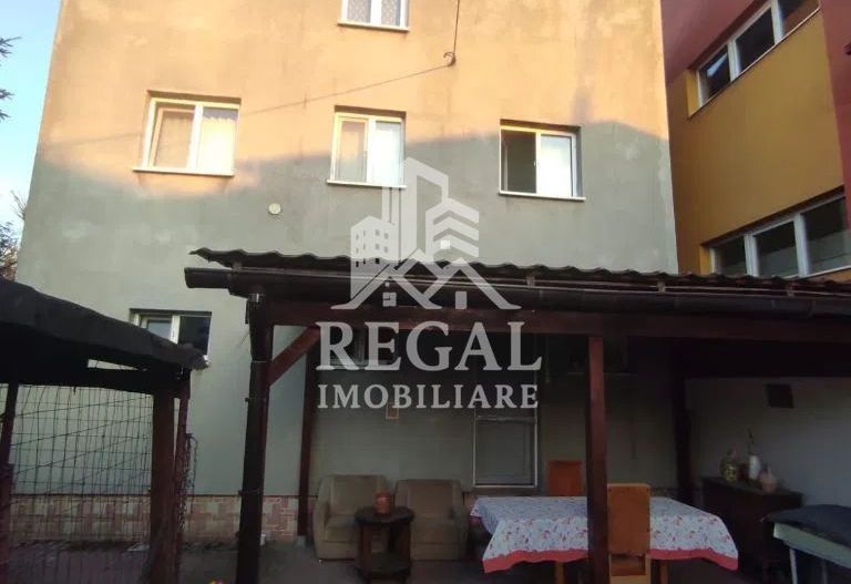 Casa 4 camere, zona Centrala - Poză 12