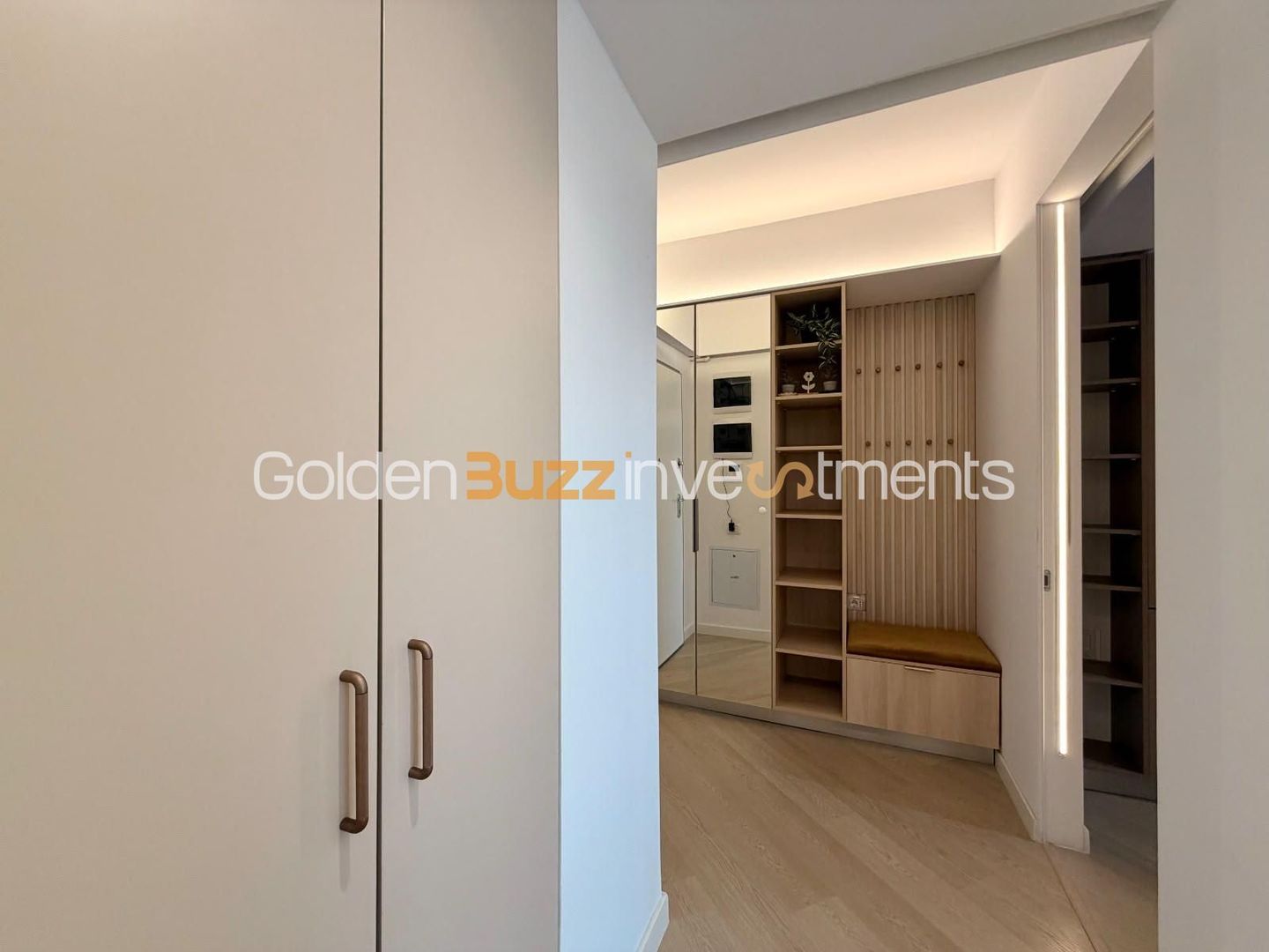 Studio Complet Mobilat  Cortina North - Poză 15