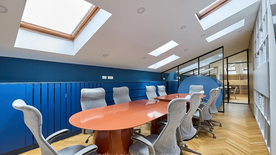 Birou amenajat | Mobilat si utilat | Cladire consolidata si renovata - Poză 24