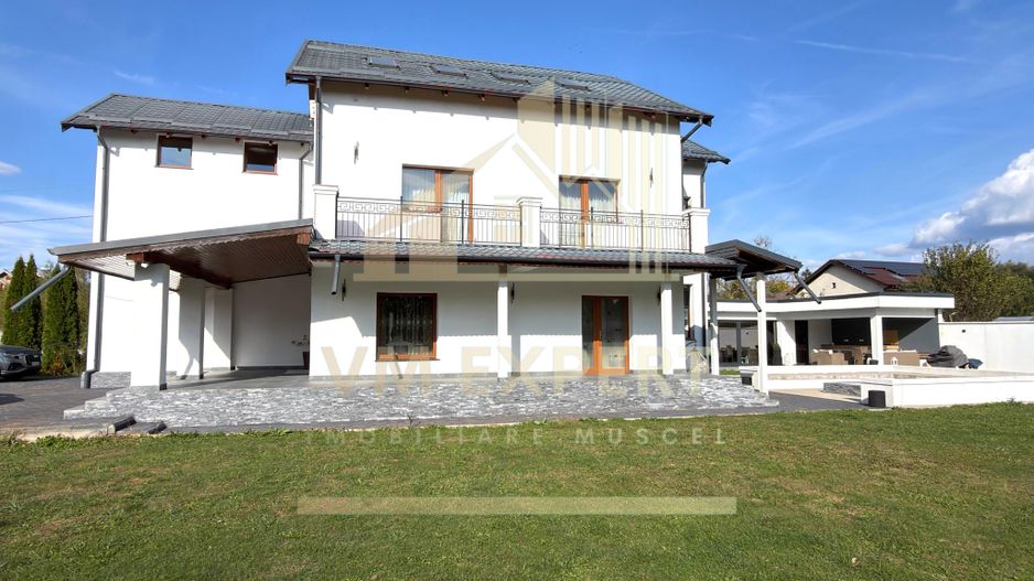 CASĂ 5 CAMERE TEREN 1600 MP CAMPULUNG - Poză 4