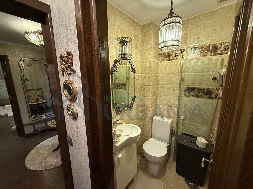 Apartament 3 camere în Iasi, zona centrală Palas - Poză 8