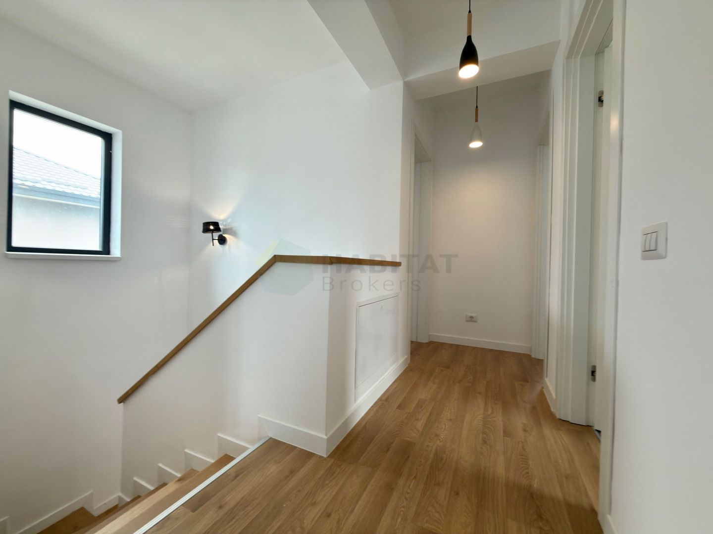 Vilă modernă cu 5 camere de închiriat în Corbeanca - Poză 17