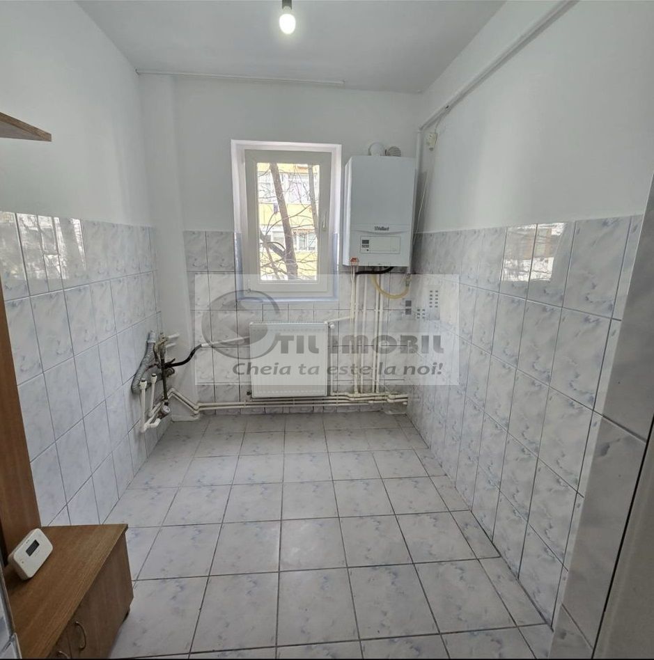 Apartament 2 camere semidecomandat - Alexandru cel Bun - Minerva - Poză 4