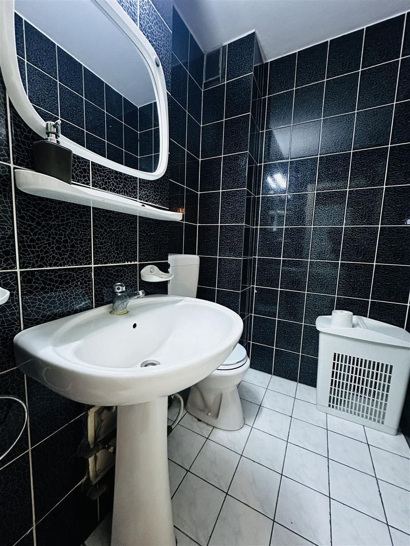 Apartament 3 camere AN Nufaru - Poză 2