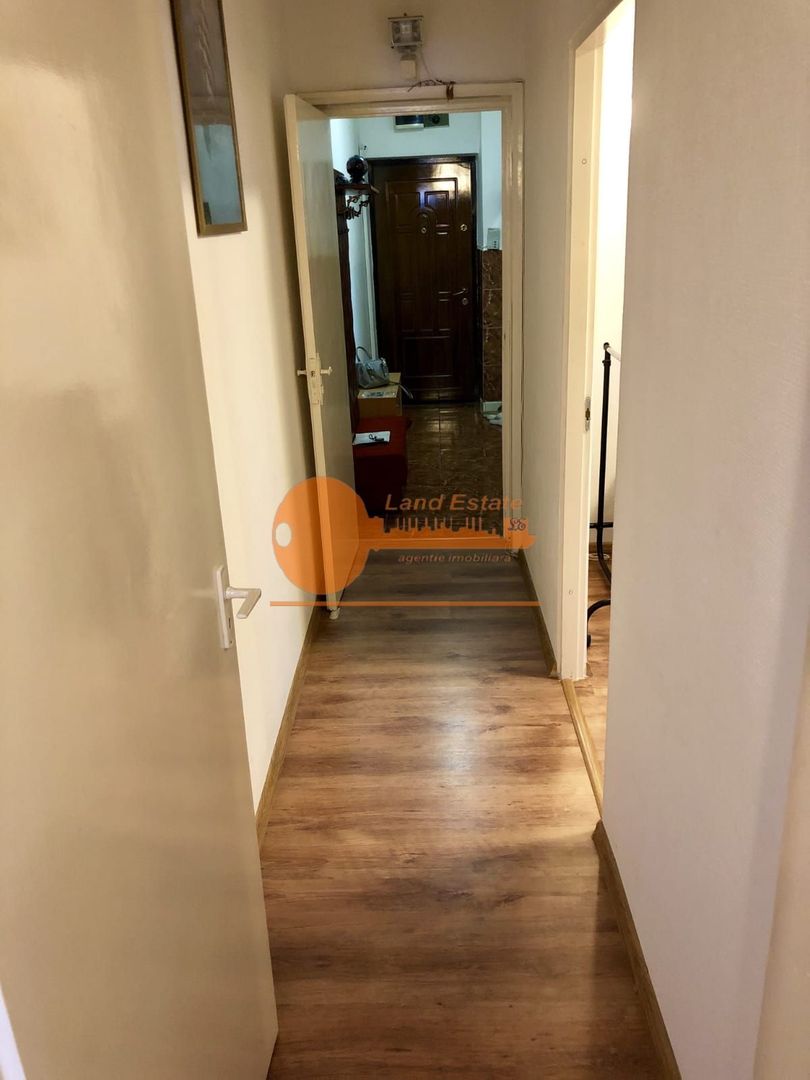 Vanzare 3 camere Brancoveanu/Piata Sudului - Poză 6