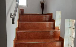 Inchiriez pentru cazare Vila cu 7 camere - Poză 8