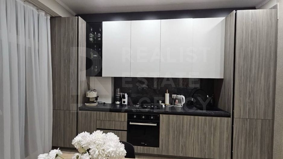 Chirie apartament, 3 camere, strada Moara Roșie, Centru - Poză 2