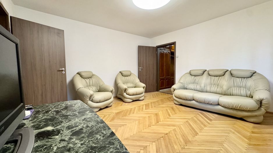 Apartament 3 camere, spațios, etaj 1 – Zona Lipovei / Iulius Mall - Poză 2