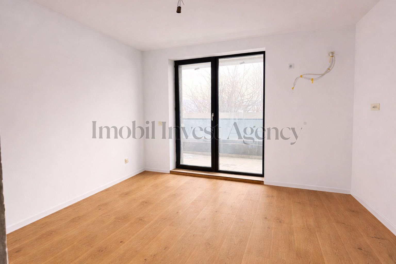 Apartament 3 camere de vanzare in bloc cu vedere la lac/dezvoltator. - Poză 4
