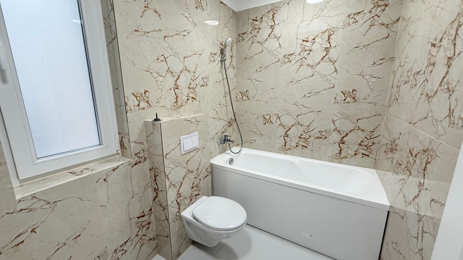 Vila Indivduala Aerocity Tunari - Poză 12