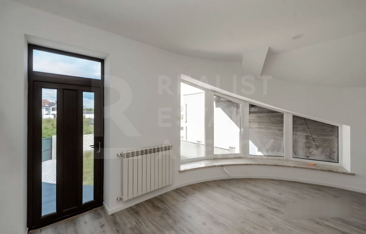 Vânzare, casă,  in 2 nivele, Poiana Domneasca. - Poză 15