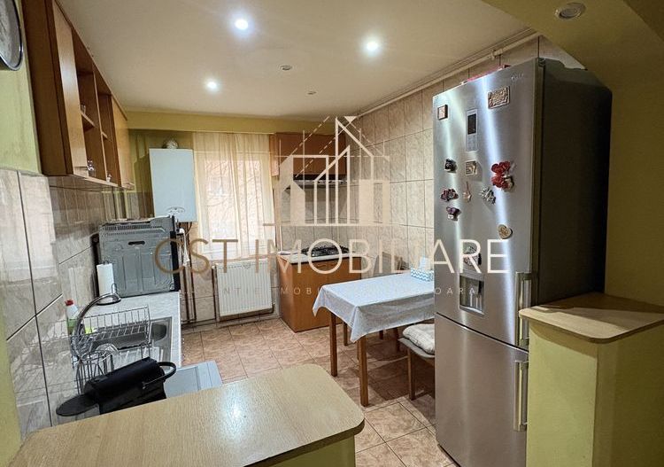 Aartament 2 camere decomandat,50 mp,etaj 2-Zona Modern - Poză 4