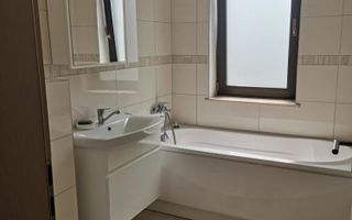 Giroc | 2 Camere | Etaj 1 | Mboilat si Utilat | Loc de parcare - Poză 4