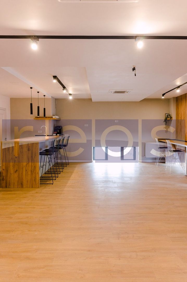 DE VÂNZARE VILA CONSOLIDATĂ ÎN PIAȚA VICTORIEI  | 187 MP | LOCURI DE PARCARE - Poză 7