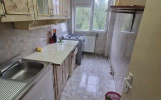De inchiriat apartament 2 camere , Piata Resita Sector4 - Poză 6