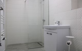 Parter inalt, loc de parcare subteran, mobilat modern, zona Soarelui - Poză 12