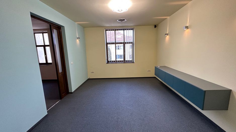 Spațiu de birouri de 204mp de vanzare  în zona Piata 700 - Poză 7