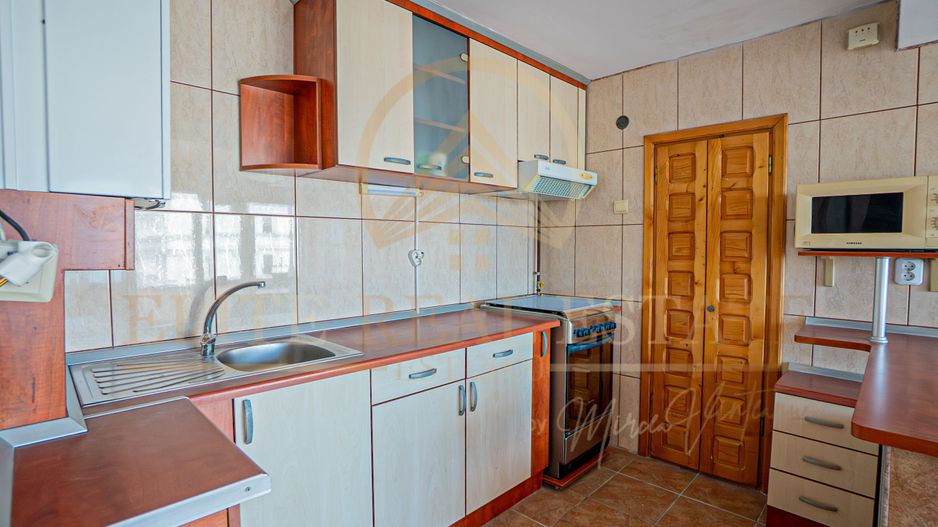 De vanzare | Apartament 4 camere | Langa Cazino | Vedere la mare - Poză 10