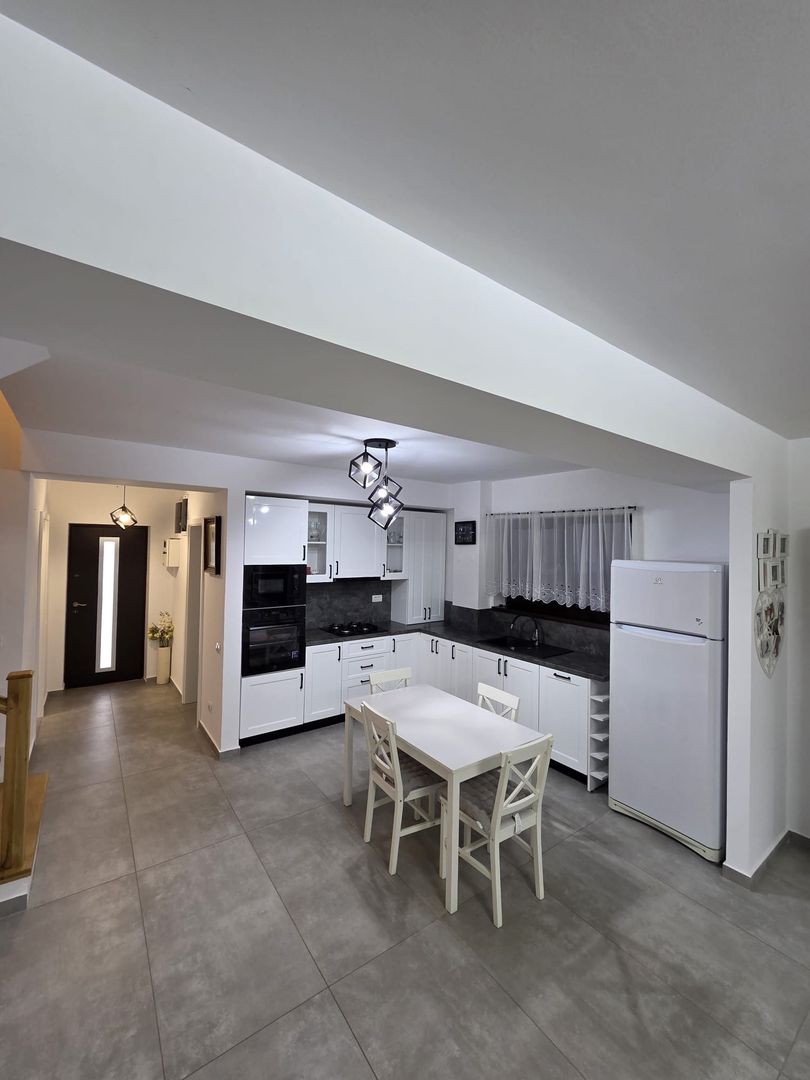 Vila eleganta CORBEANCA 5 camere - Poză 3