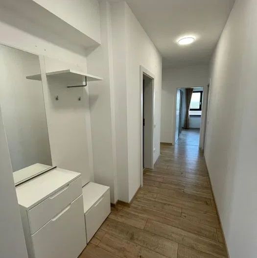 Penthouse de închiriat – 120 mp utili + terasă de 60 mp la 650 euro - Poză 5