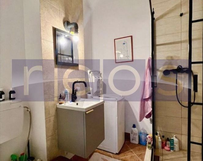 DE VÂNZARE APARTAMENT 3 CAMERE SPAȚIOS ÎN ZONA UNIVERSITATE – ROMANĂ - Poză 3