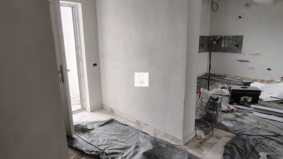 Casa 4 camere Crevedia - Poză 5