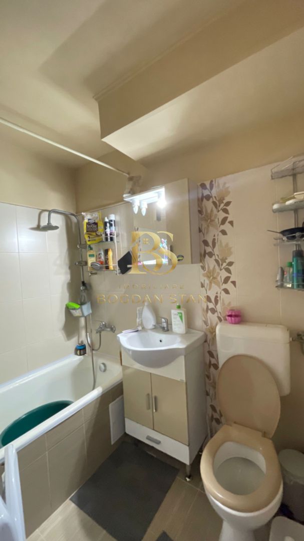 Apartament 3 camere de vânzare | Parter | Zona Micro 16 - Poză 16