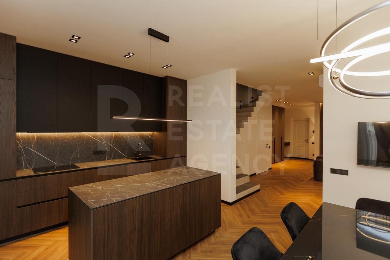 Chirie, apartament, 5 camere, str. Lacului, Centru - Poză 1