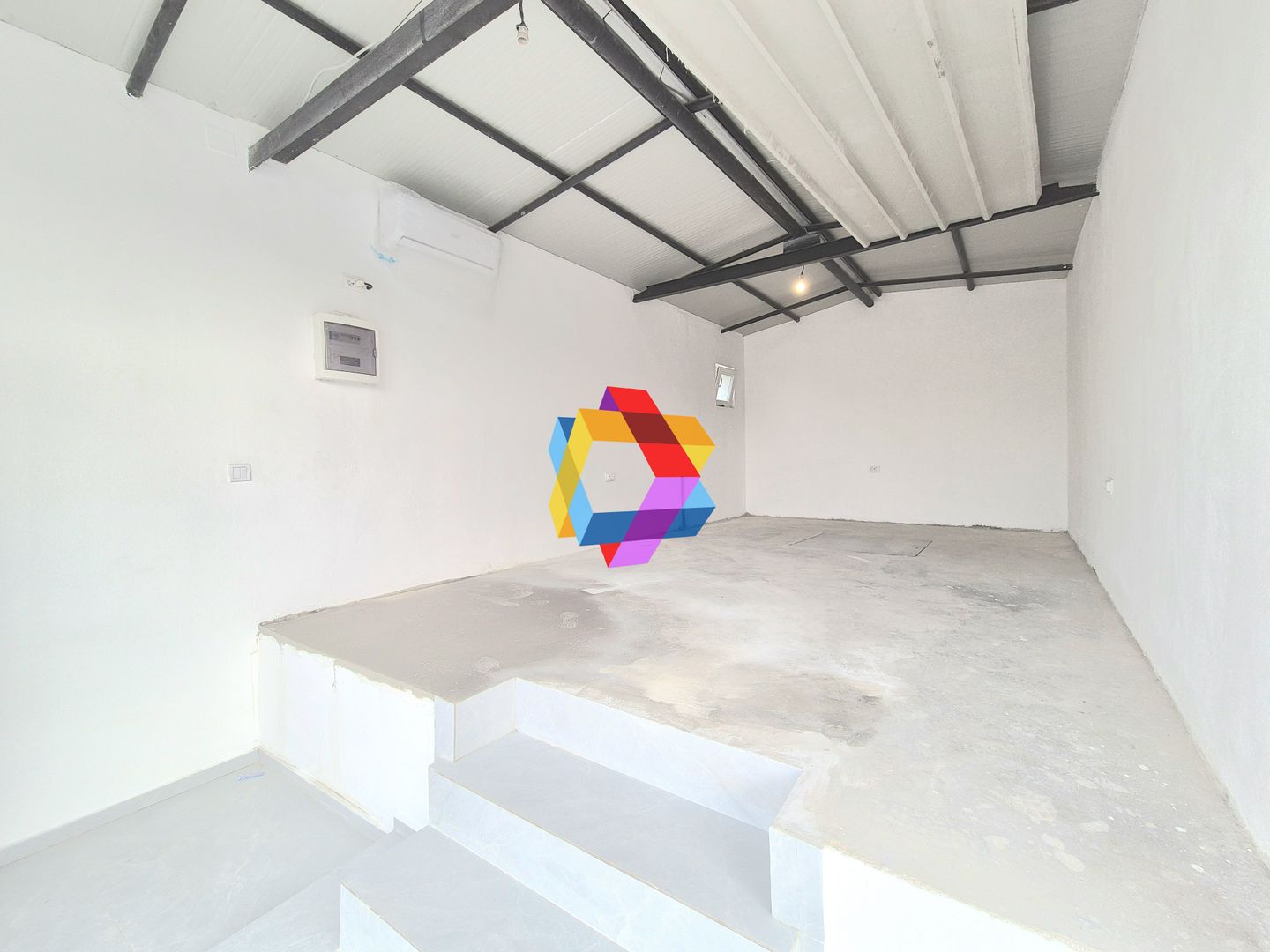 Spațiu de vânzare Brașov - 28 mp cu trafic auto intens - Poză 2