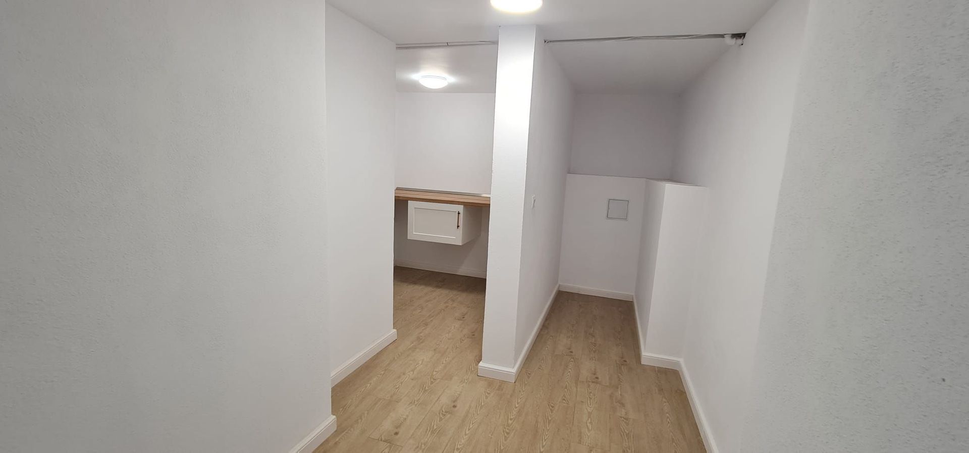 Vila spațioasă și elegantă de vânzare la intrarea în cartierul Turnișo - Poză 2