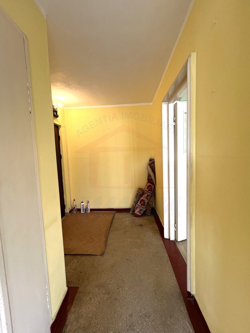 🏡 Apartament 2 camere, etaj 3, stradal – zonă excelentă Micro 40 - Poză 6