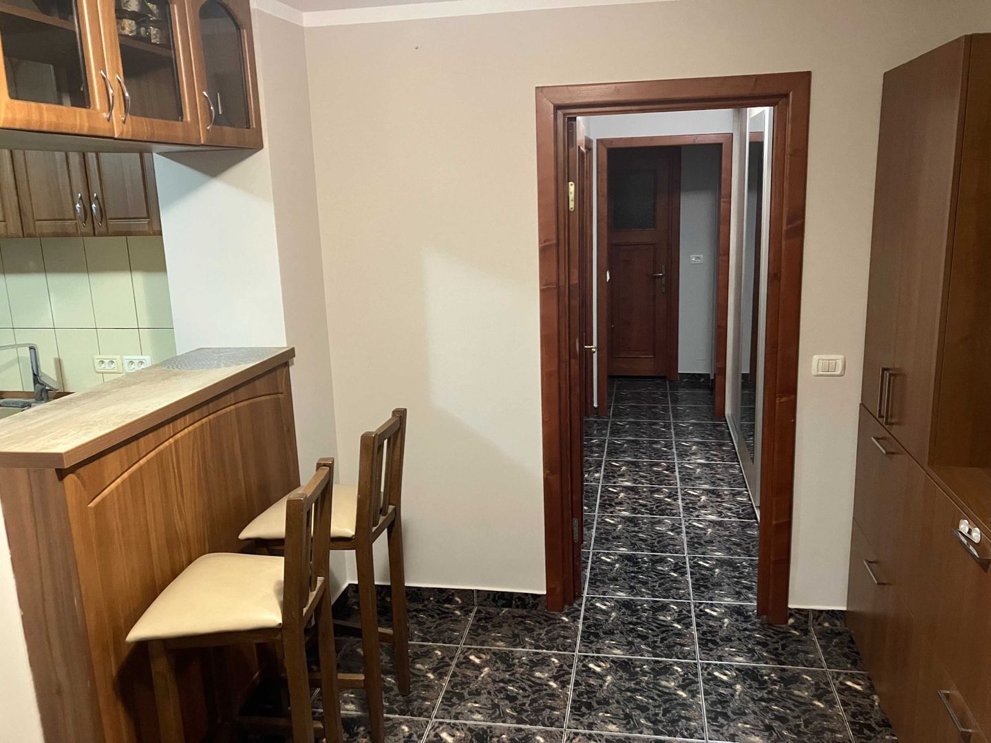 Soarelui | 3 Camere | Etaj intermediar | Decomandat | - Poză 4