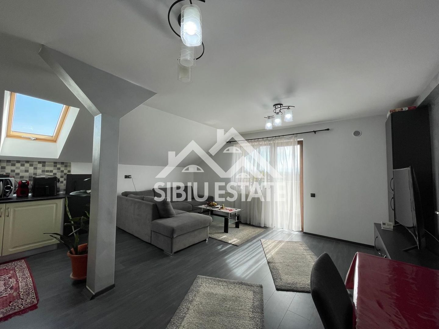 Apartament de vanzare 3 camere si 2 locuri parcareSelimbar - Poză 3