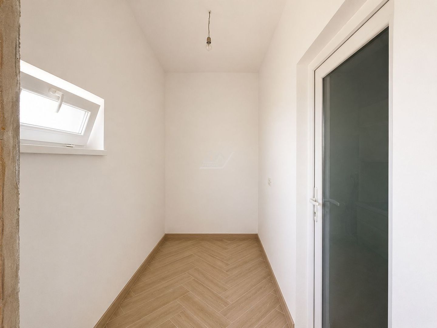 COMISION 0! Duplex cu 5 camere. Garaj. Toate utilitatile. - Poză 7