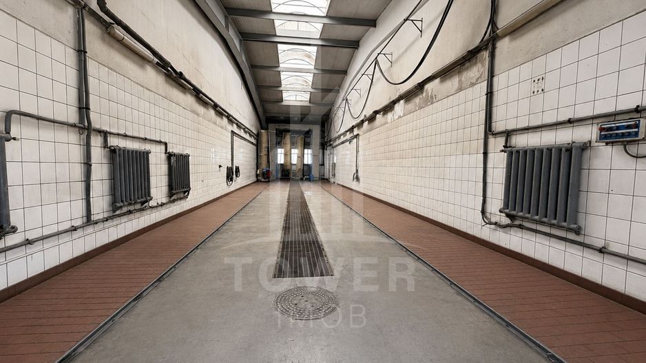 Hala industrială+spații administrative- Str. Tractorului - Poză 13