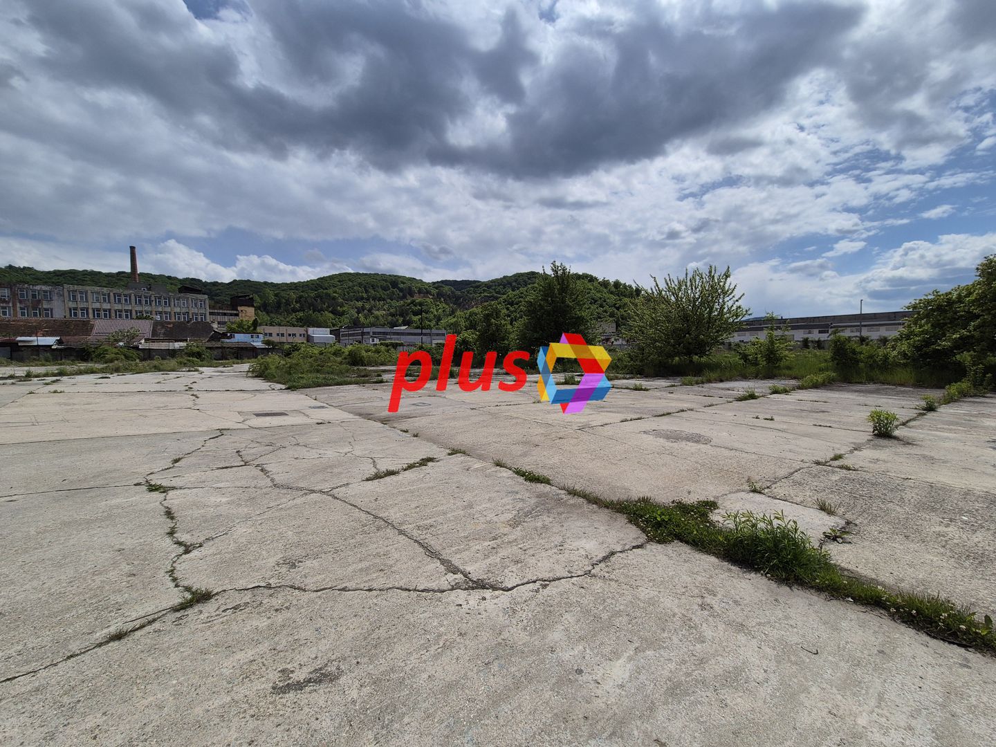 Platforma betonata de inchiriat Brașov - 1000 mp - Poză 3