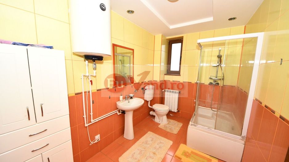 Vila spatioasa, pretabil pentru locuit/clinica, zona Micro 17 – Galati - Poză 55
