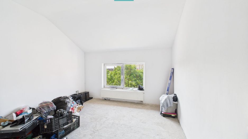 Casă P+E+M în zona Mehala pe arteră principală - Poză 13