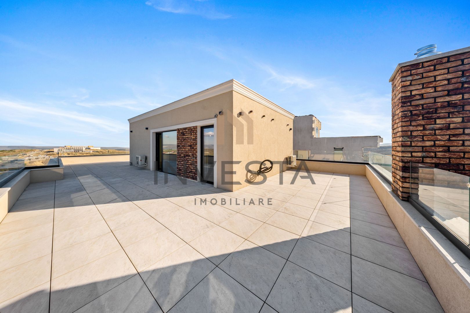 Lux, Spatiu si Vedere Panoramica – Borhanci - Poză 19