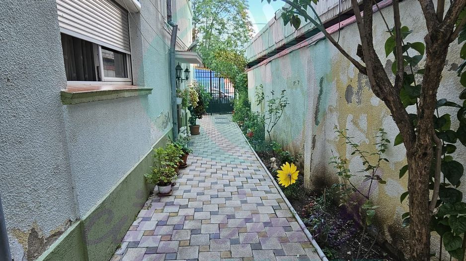 Apartament 3 Camere în Vilă, Zona Centrală - Poză 2