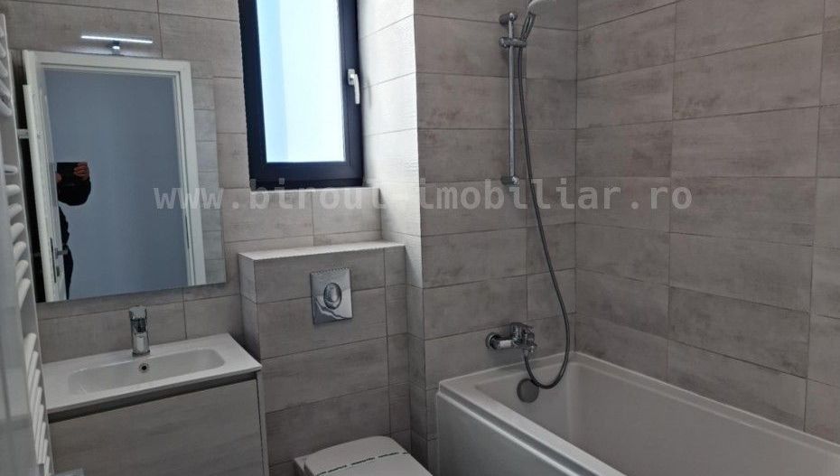 Apartament Spațios cu Vedere Frontală la Lacul Siutghiol și Mamaia - Poză 5