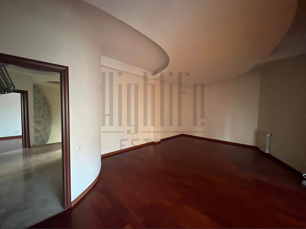 Confort și liniște aproape de școli - Casă privată, disponibilă! - Poză 4