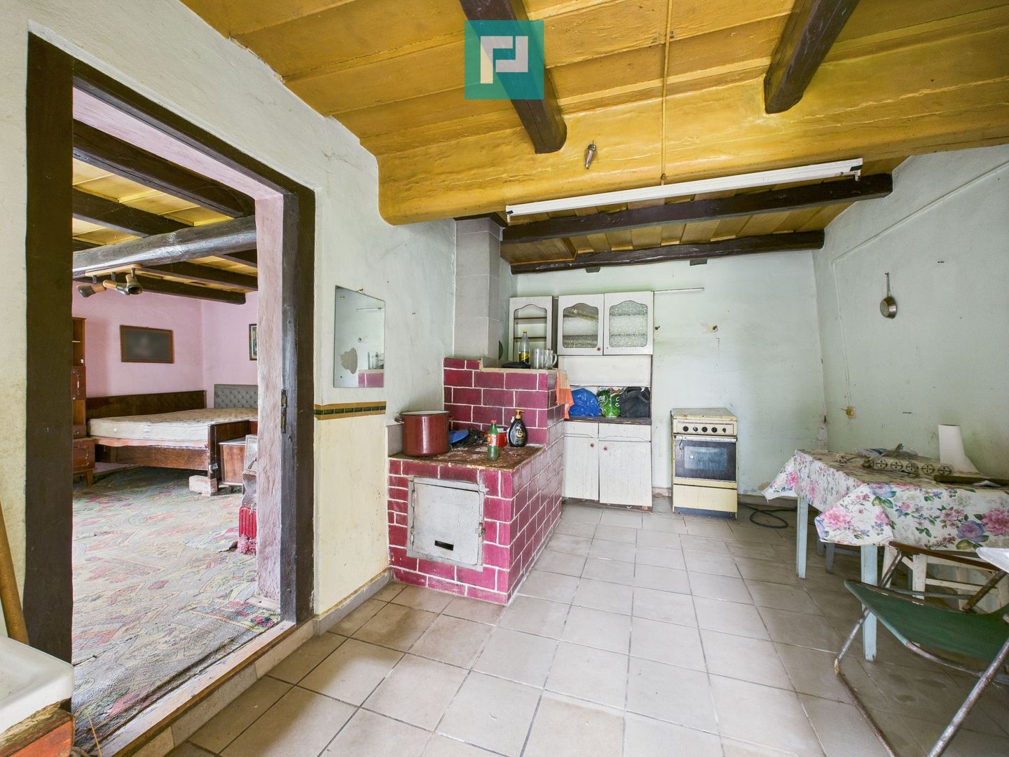 Casă tradiţională cu anexe în ODVOŞ, comuna Conop. - Poză 4