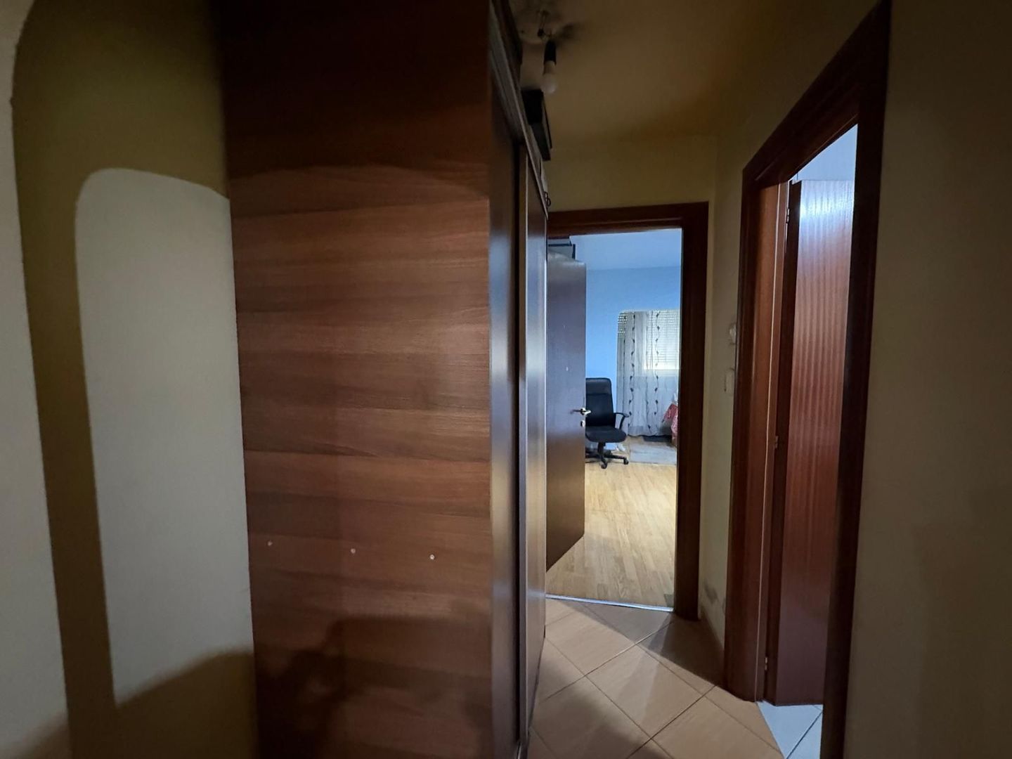 AP. 3 CAMERE - ZIZIN, BLOC REABILITAT-85 MP, MOBILAT, METROU, COMIS 0% - Poză 7