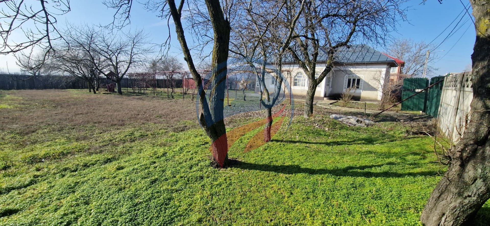Casa Bradesti  teren  intravilan 7952 mp  deschidere 33 m la DE 70 - Poză 8