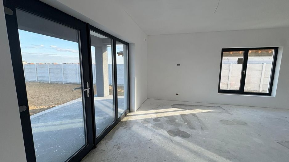 Casa Santandrei, 167 000 E (neg). Comision 0. - Poză 11