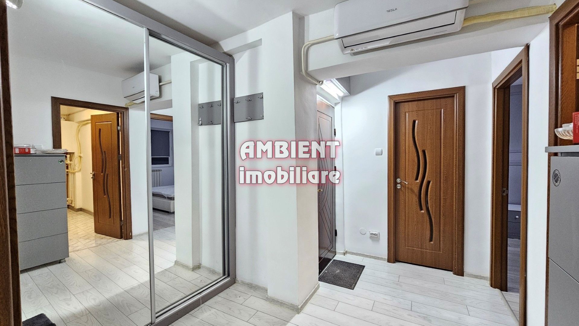 Apartament cu 2 camere, etaj 3, mobilat si utilat, zona CENTRU; - Poză 3