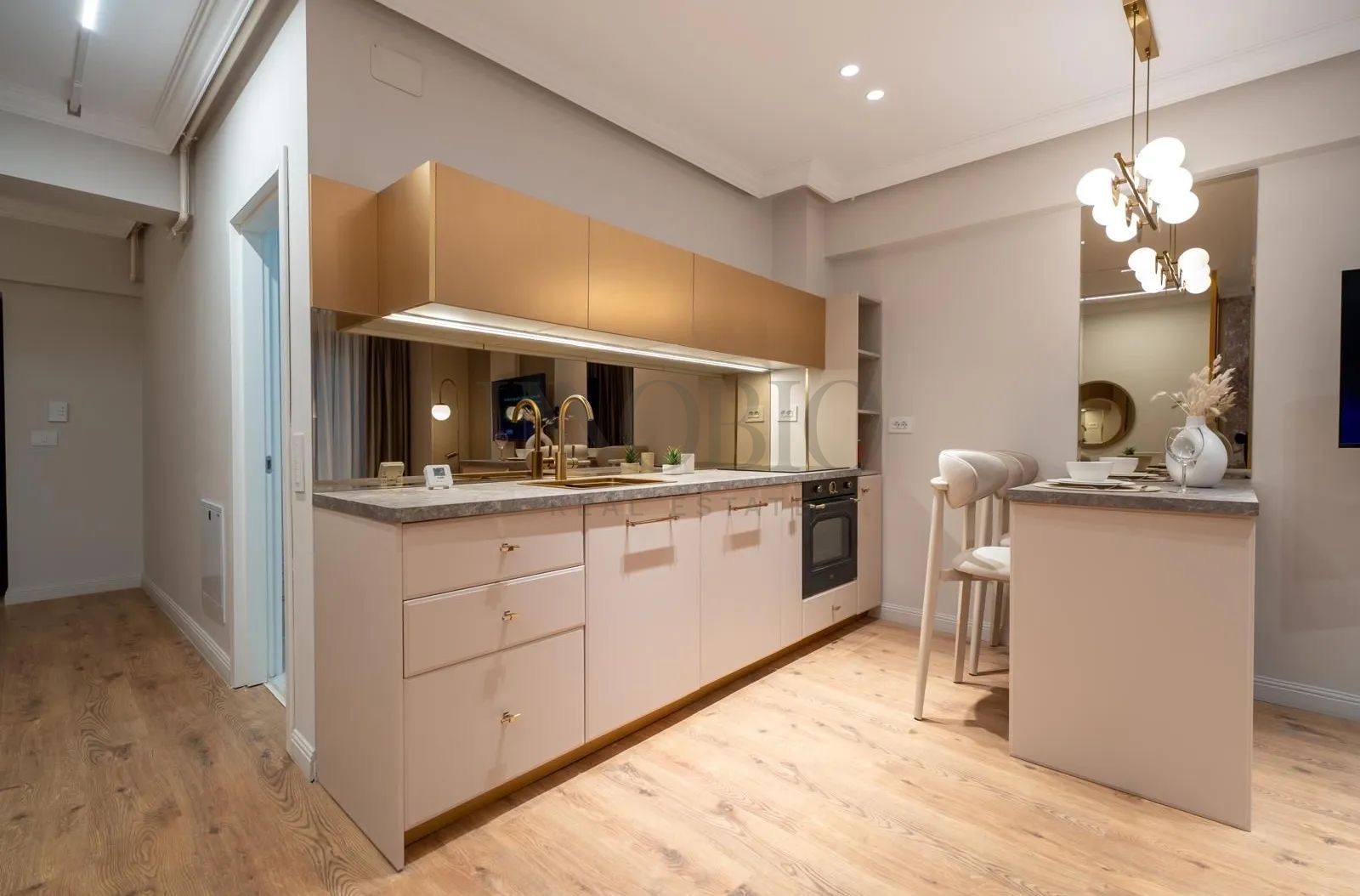 Studio - Ivory Residence - Rond OMV - Poză 3