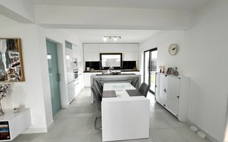 Casa individuala superfinisata, 3 camere, 2 bai,  500mp teren - Poză 23